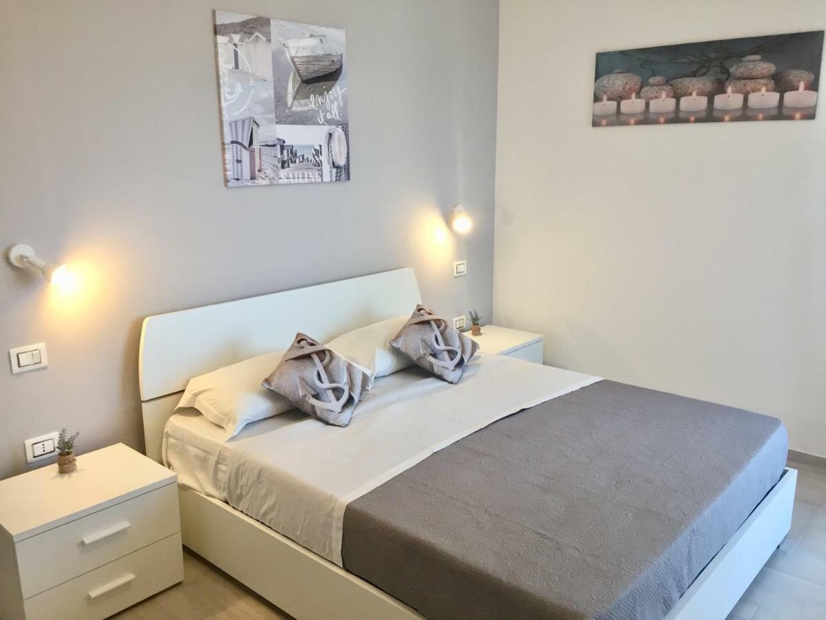 Le Domus Modern Apartments Cagliari Su Forti Zewnętrze zdjęcie