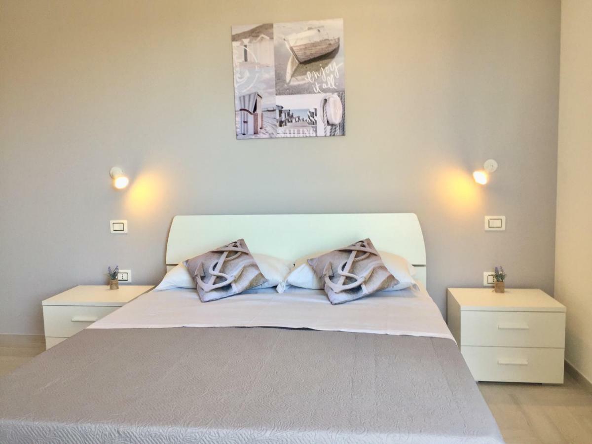 Le Domus Modern Apartments Cagliari Su Forti Zewnętrze zdjęcie