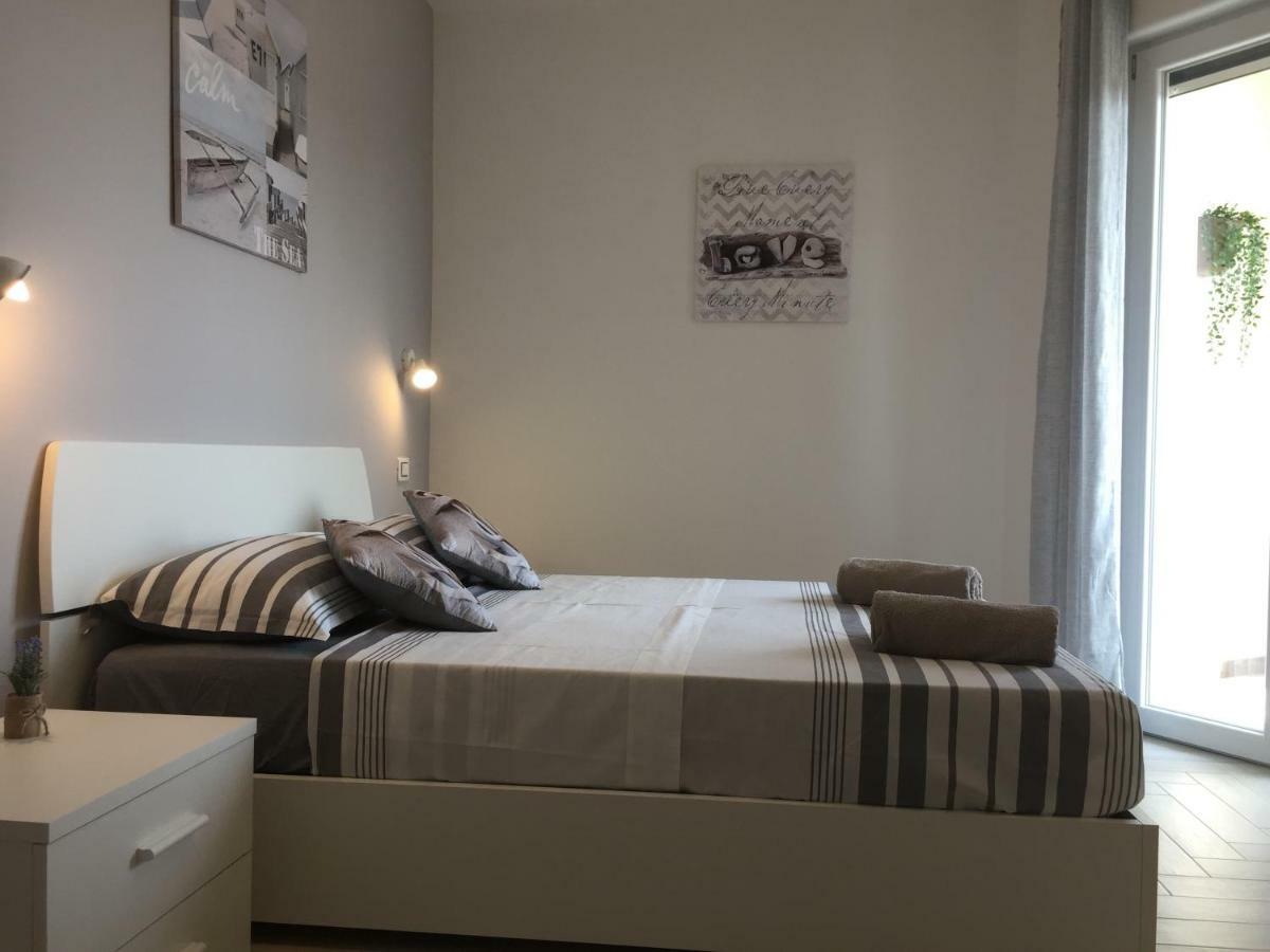 Le Domus Modern Apartments Cagliari Su Forti Zewnętrze zdjęcie