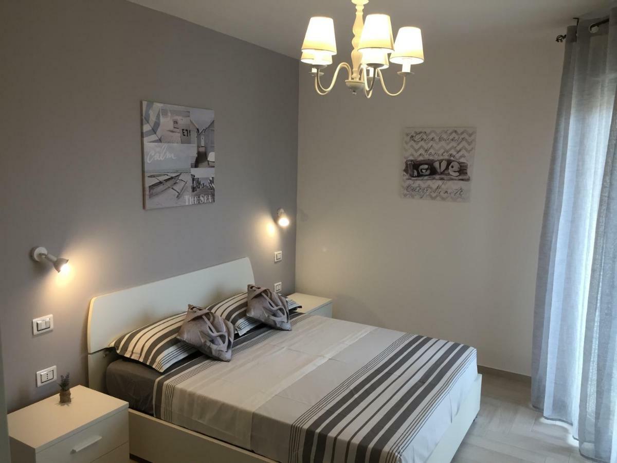 Le Domus Modern Apartments Cagliari Su Forti Zewnętrze zdjęcie