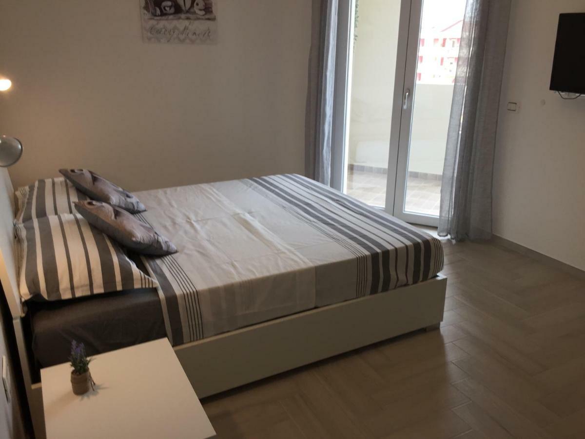 Le Domus Modern Apartments Cagliari Su Forti Zewnętrze zdjęcie