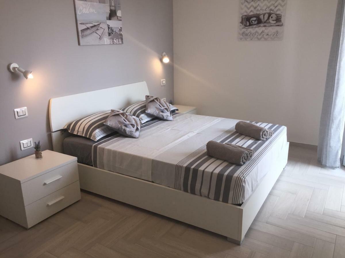 Le Domus Modern Apartments Cagliari Su Forti Zewnętrze zdjęcie