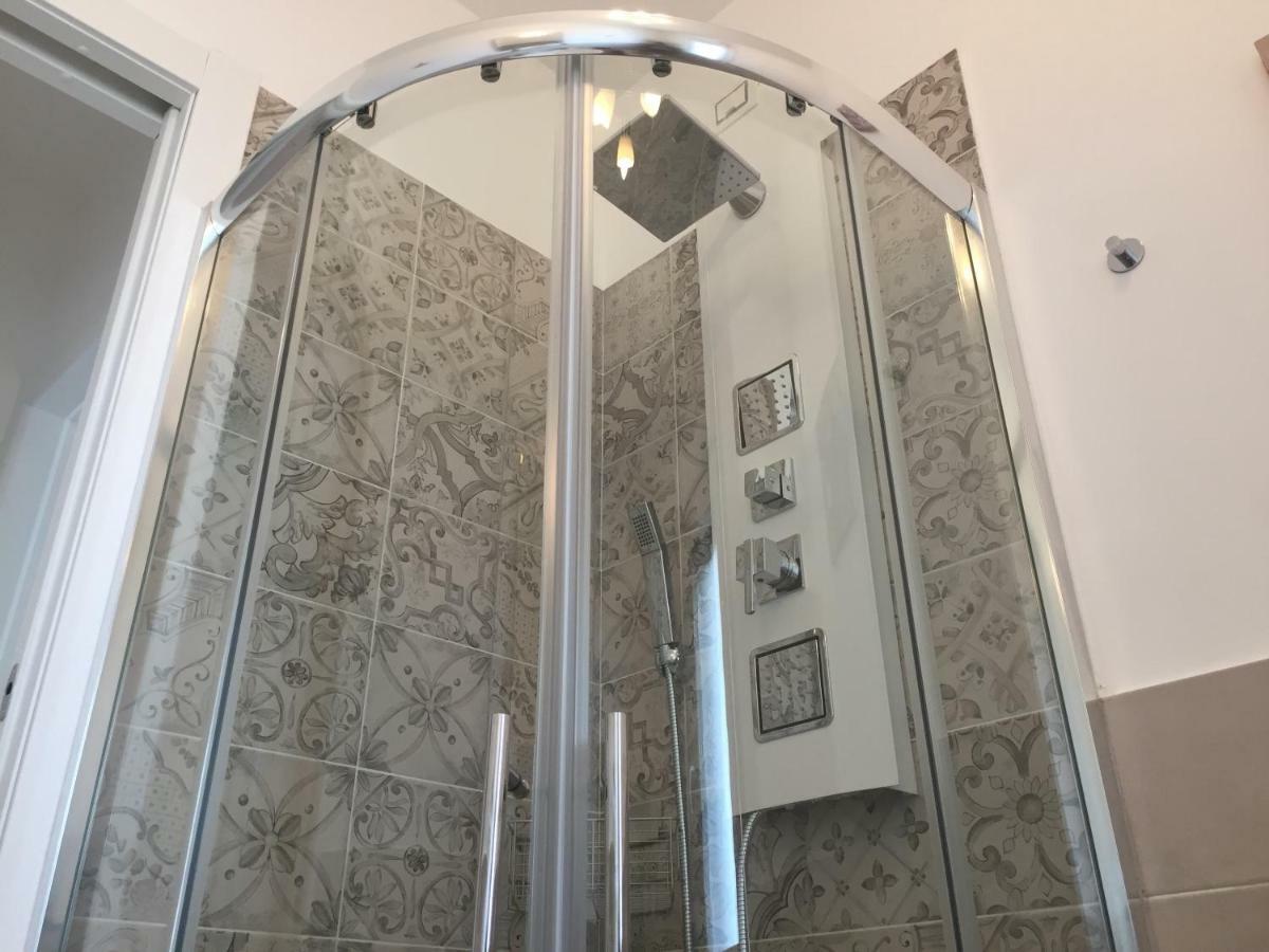 Le Domus Modern Apartments Cagliari Su Forti Zewnętrze zdjęcie
